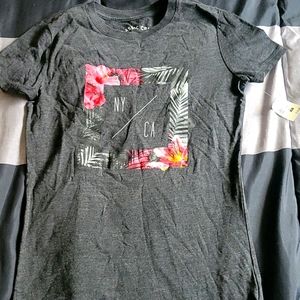 Short sleeve shirt